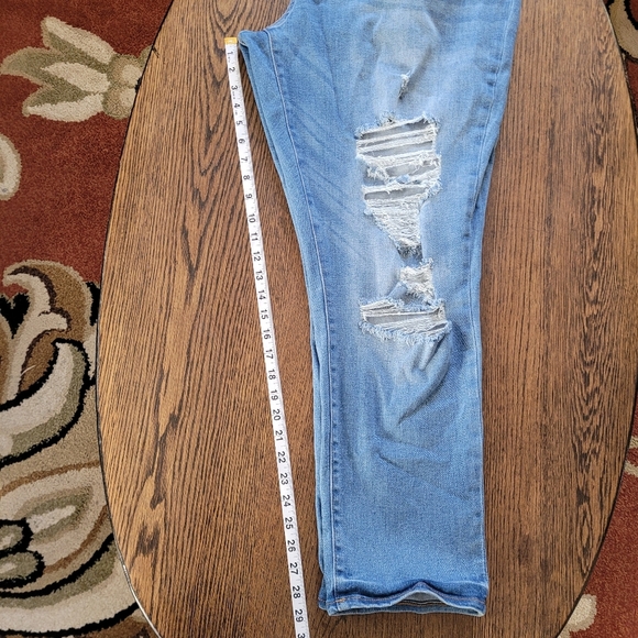 Arizona Jean Co. Hi-Rise Skinny Distressed Medium Wash Jeans Size Women's 23 - Picture 7 of 10